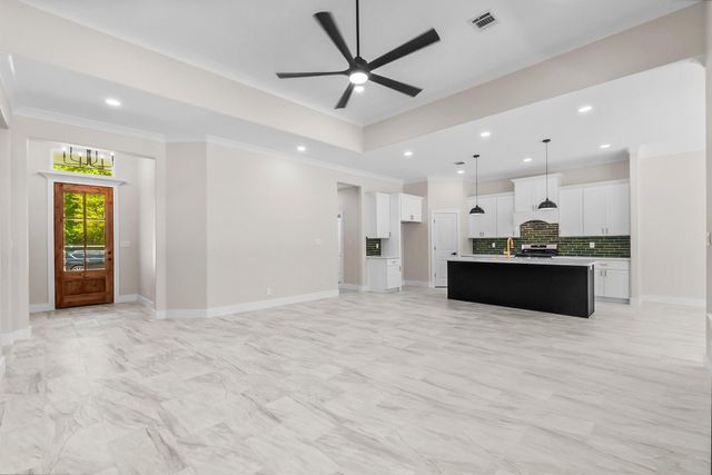 244 Fawn Drive, Livingston, TX 77351