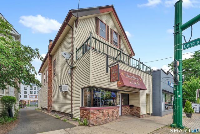 879 Whalley Avenue, New Haven, CT 06515