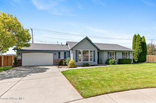 1555 W Benjamin Ave, Coeur D'alene, ID 83815