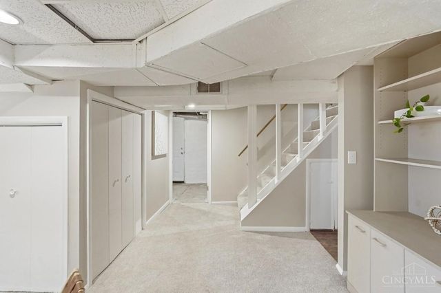 2840 Pine Grove Avenue, Cincinnati, OH 45208
