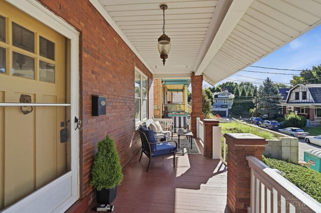 2840 Pine Grove Avenue, Cincinnati, OH 45208