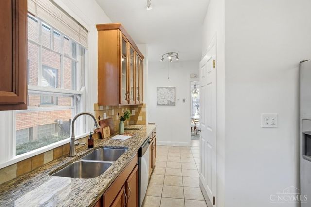 2840 Pine Grove Avenue, Cincinnati, OH 45208