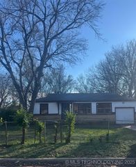 328 W 48th Street N, Tulsa, OK 74126