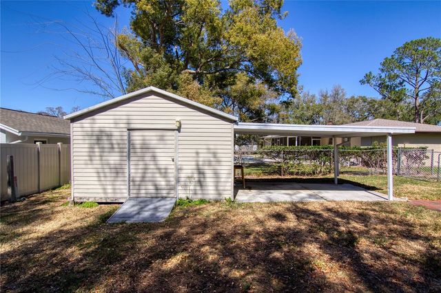 220 VALENCIA COURT, Winter Garden, FL 34787