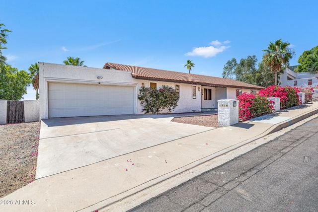 7016 N 23RD Place, Phoenix, AZ 85020