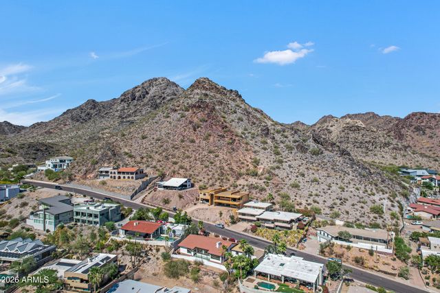 7016 N 23RD Place, Phoenix, AZ 85020