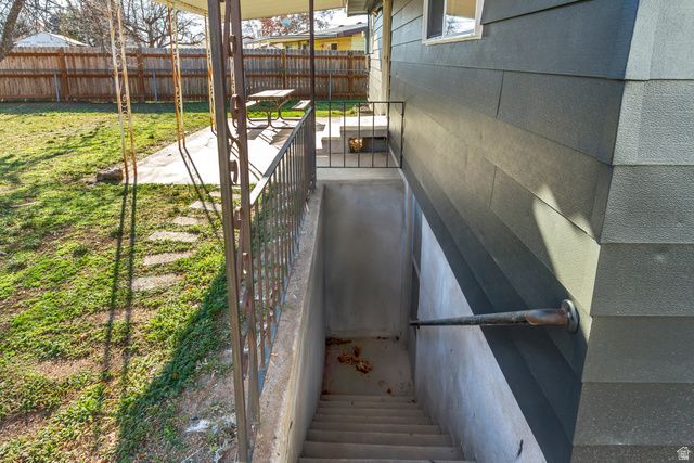 1916 N CELIA WAY, Layton, UT 84041