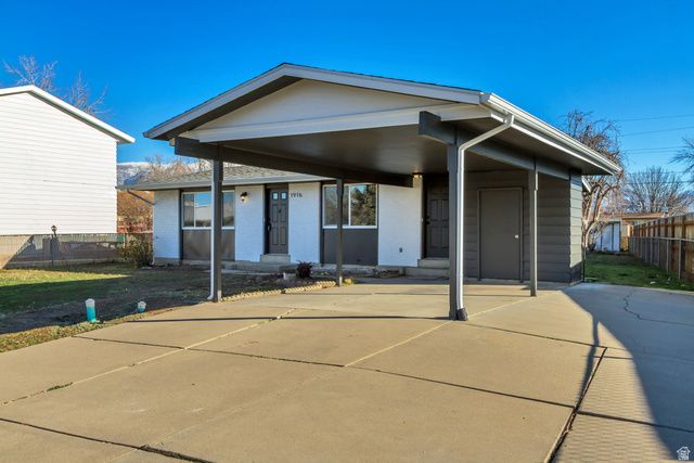 1916 N CELIA WAY, Layton, UT 84041