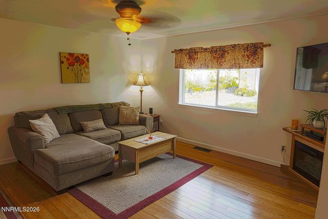 717 Lassen Way, Gardnerville, NV 89460