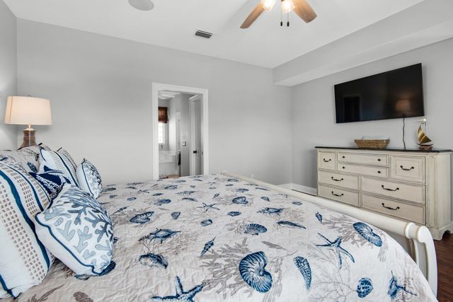 7646 Gulf Boulevard, Gulf Breeze, FL 32566