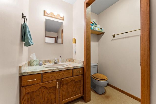 S6462 County Road PF, North Freedom, WI 53951