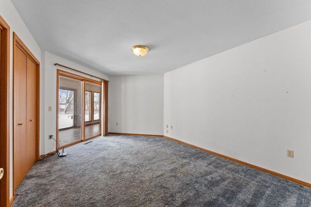 S6462 County Road PF, North Freedom, WI 53951