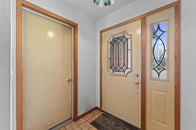 S6462 County Road PF, North Freedom, WI 53951