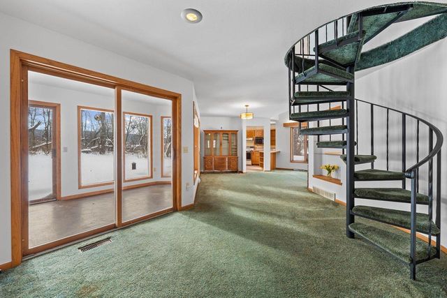 S6462 County Road PF, North Freedom, WI 53951