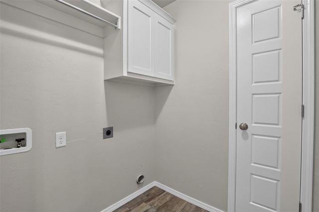11108 SW 32nd Street, Yukon, OK 73099