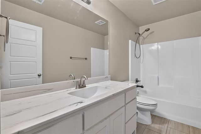 11108 SW 32nd Street, Yukon, OK 73099