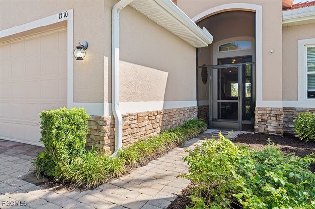 13110 Silver Thorn LOOP, North Fort Myers, FL 33903
