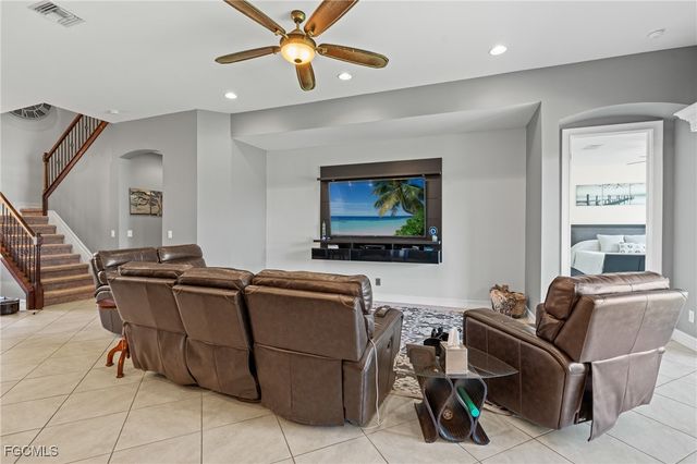 13110 Silver Thorn LOOP, North Fort Myers, FL 33903