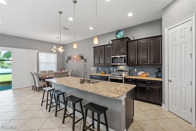 13110 Silver Thorn LOOP, North Fort Myers, FL 33903