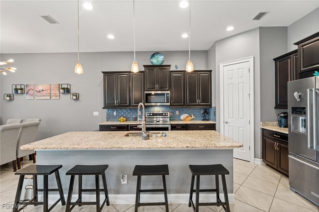 13110 Silver Thorn LOOP, North Fort Myers, FL 33903