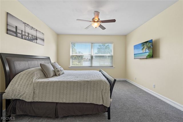 13110 Silver Thorn LOOP, North Fort Myers, FL 33903