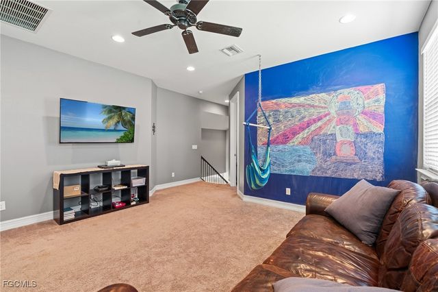 13110 Silver Thorn LOOP, North Fort Myers, FL 33903