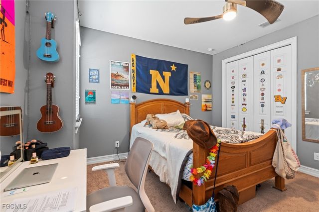 13110 Silver Thorn LOOP, North Fort Myers, FL 33903