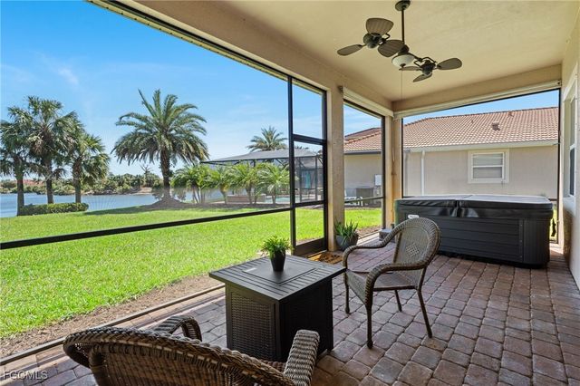 13110 Silver Thorn LOOP, North Fort Myers, FL 33903