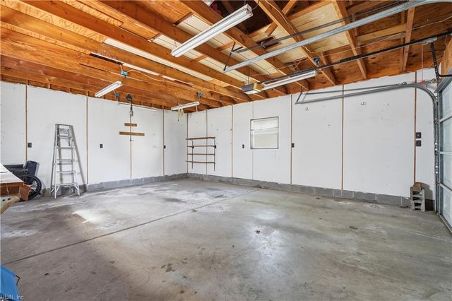 4710 Hatton Point RD, Portsmouth, VA 23703