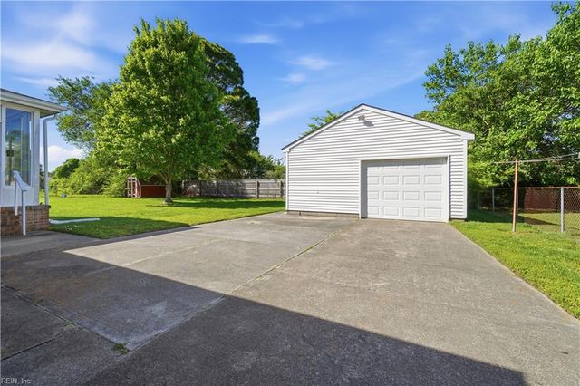 4710 Hatton Point RD, Portsmouth, VA 23703