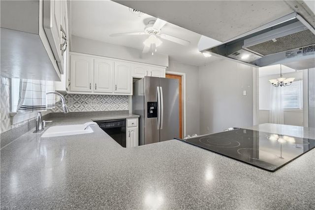 4710 Hatton Point RD, Portsmouth, VA 23703
