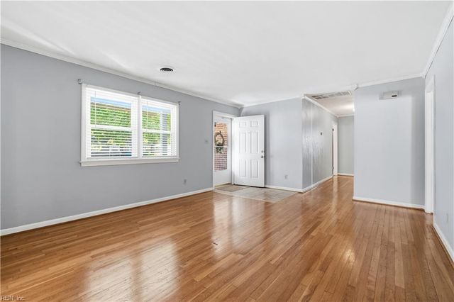 4710 Hatton Point RD, Portsmouth, VA 23703
