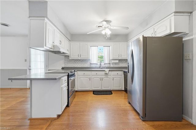 4710 Hatton Point RD, Portsmouth, VA 23703