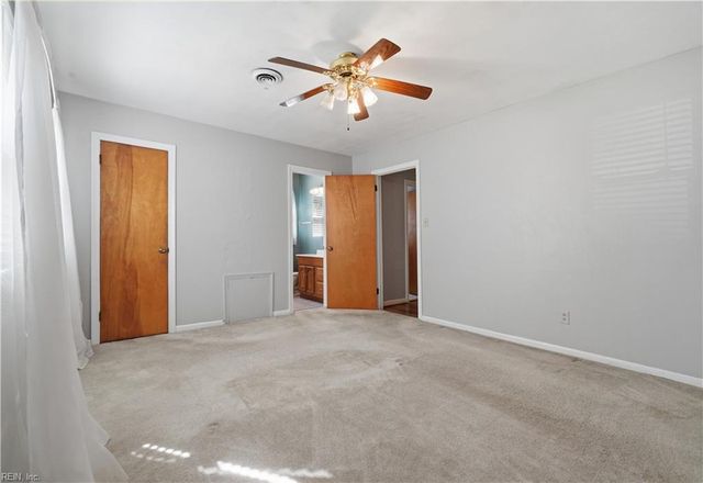 4710 Hatton Point RD, Portsmouth, VA 23703