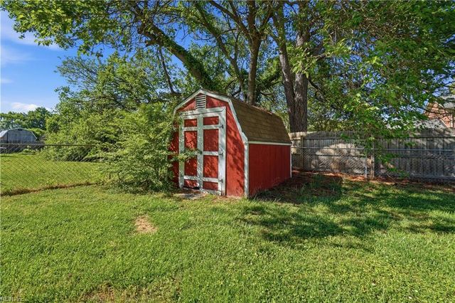 4710 Hatton Point RD, Portsmouth, VA 23703