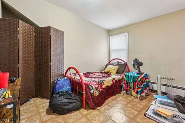 211 Newark Ave, Bloomfield Twp., NJ 07003