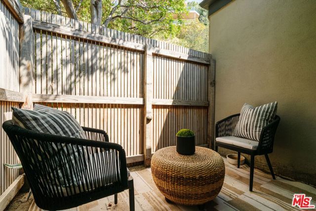 640 Bohlig Road, Glendale, CA 91207