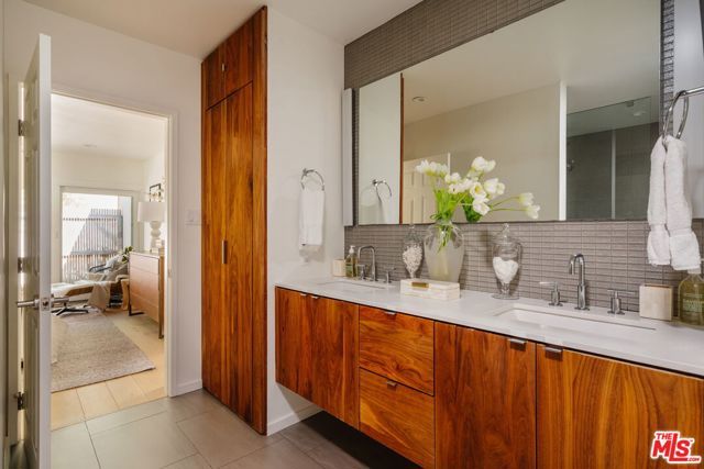 640 Bohlig Road, Glendale, CA 91207