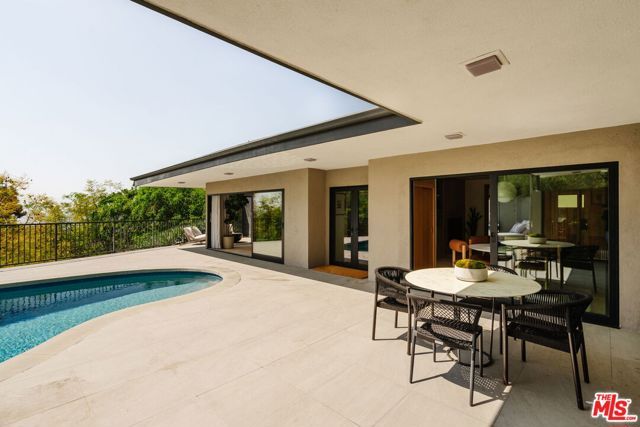 640 Bohlig Road, Glendale, CA 91207