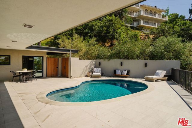 640 Bohlig Road, Glendale, CA 91207