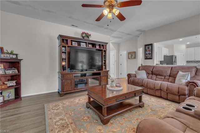 202 Deanes Station RD, Suffolk, VA 23435