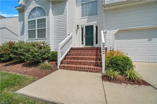 202 Deanes Station RD, Suffolk, VA 23435