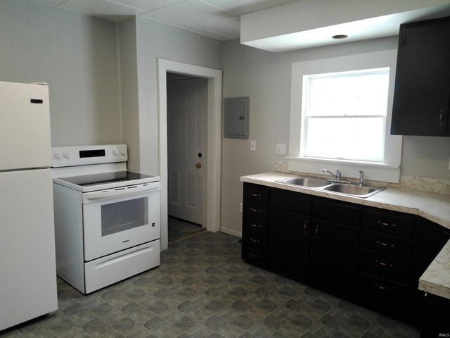 1619 Leer Street, South Bend, IN 46613