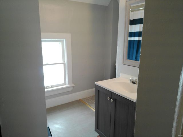 1619 Leer Street, South Bend, IN 46613