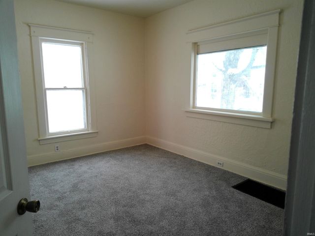 1619 Leer Street, South Bend, IN 46613