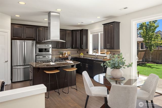 21435 SE 2nd Street, Sammamish, WA 98074