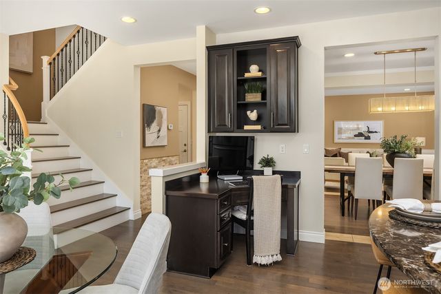 21435 SE 2nd Street, Sammamish, WA 98074