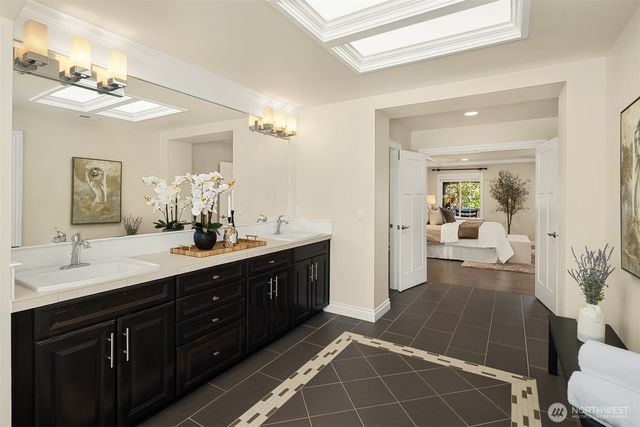 21435 SE 2nd Street, Sammamish, WA 98074