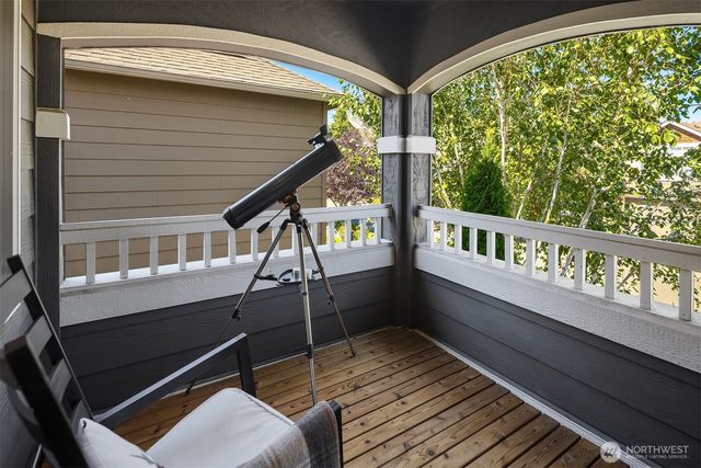 21435 SE 2nd Street, Sammamish, WA 98074