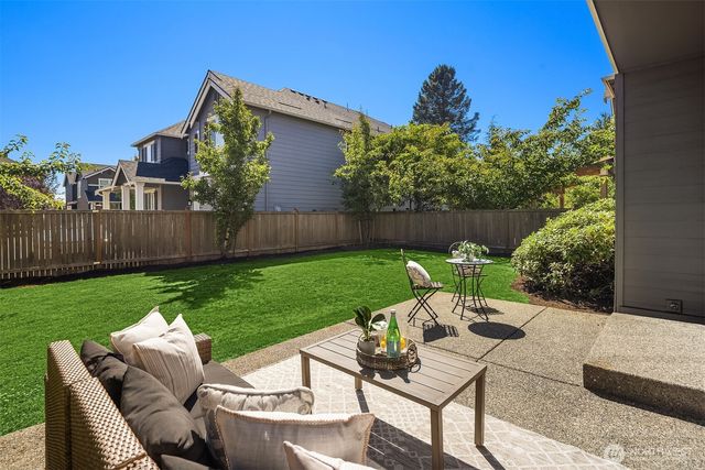 21435 SE 2nd Street, Sammamish, WA 98074